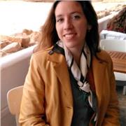 Institutrice spécialisée en l'enseignement de la langue anglaise. Je m'offre aussi pour enseigné l'espagnol (je suis native)